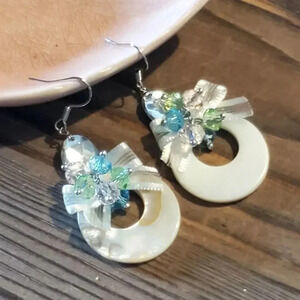 Handcrafted Retro Pearl Shell Czech Crystal White Satin Bows Dangle Earrings